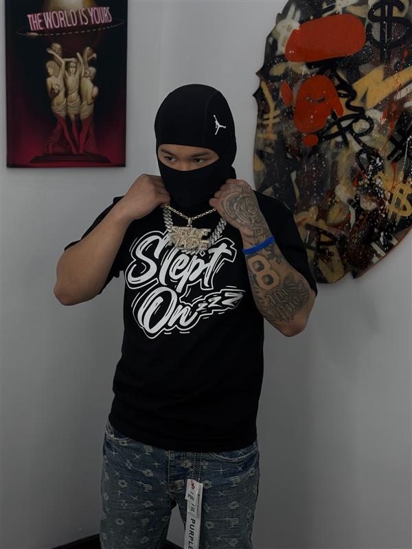 BLACK SLEPT ON T-SHIRT